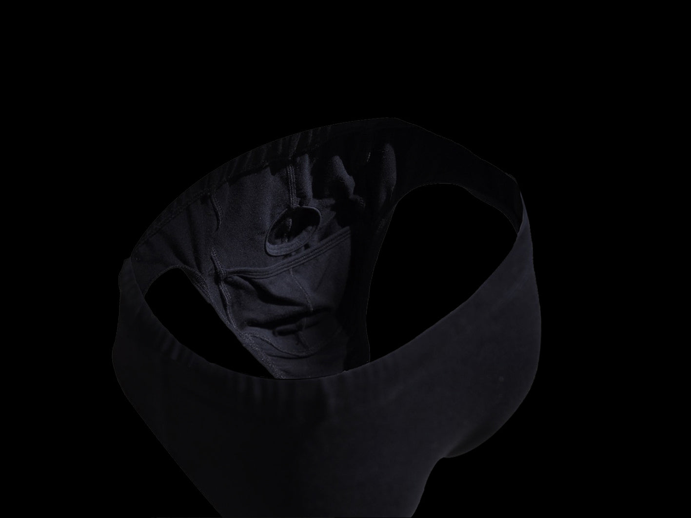 files/briefs-black-pouch-hero-mobile.jpg