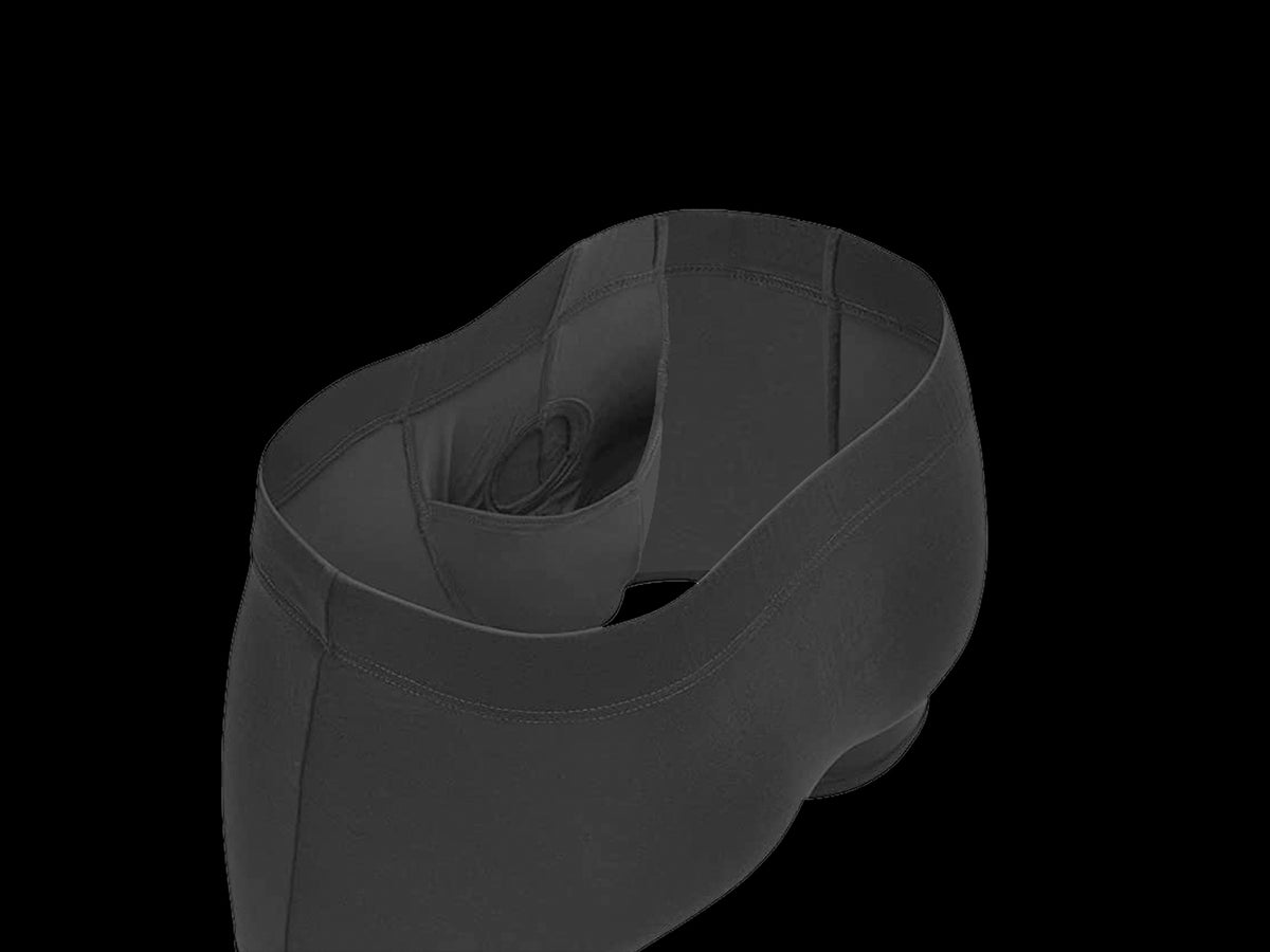 files/3.21-black-pouch-shot-hero-mobile.jpg