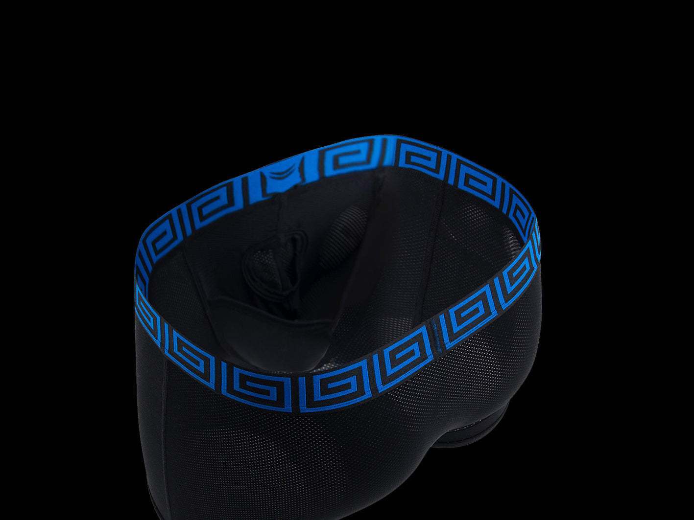 files/4.0-blue-mesh-pouch-hero-mobile.jpg