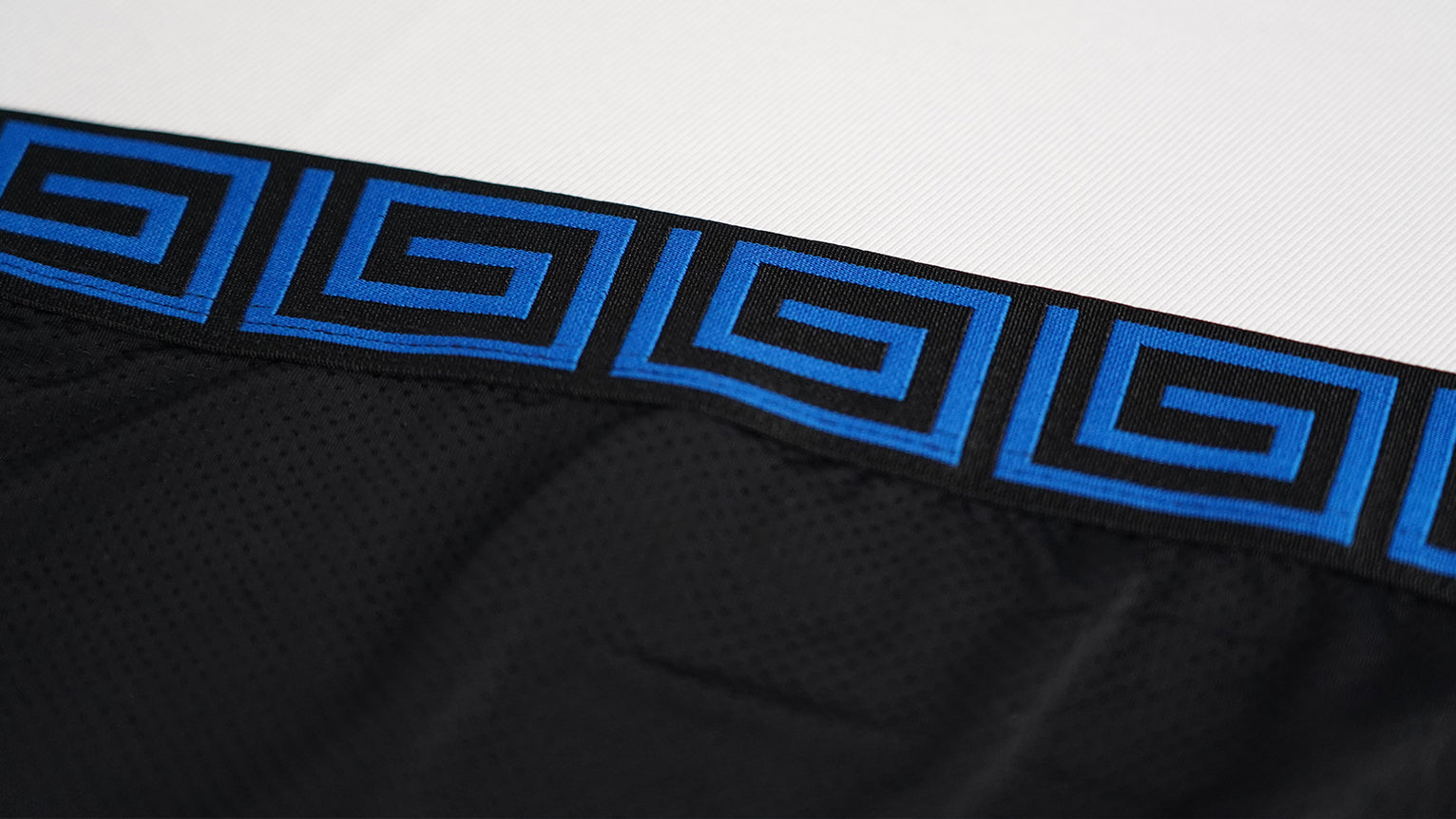 files/4.0-blue-mesh-waistband.jpg