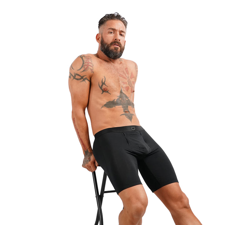 SHEATH V Single Pouch with Horizontal Fly - Black